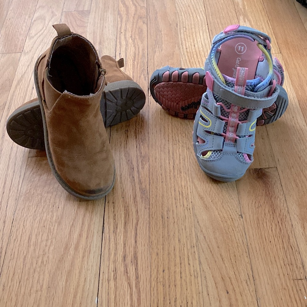 Girls 11 shoes - lightly worn